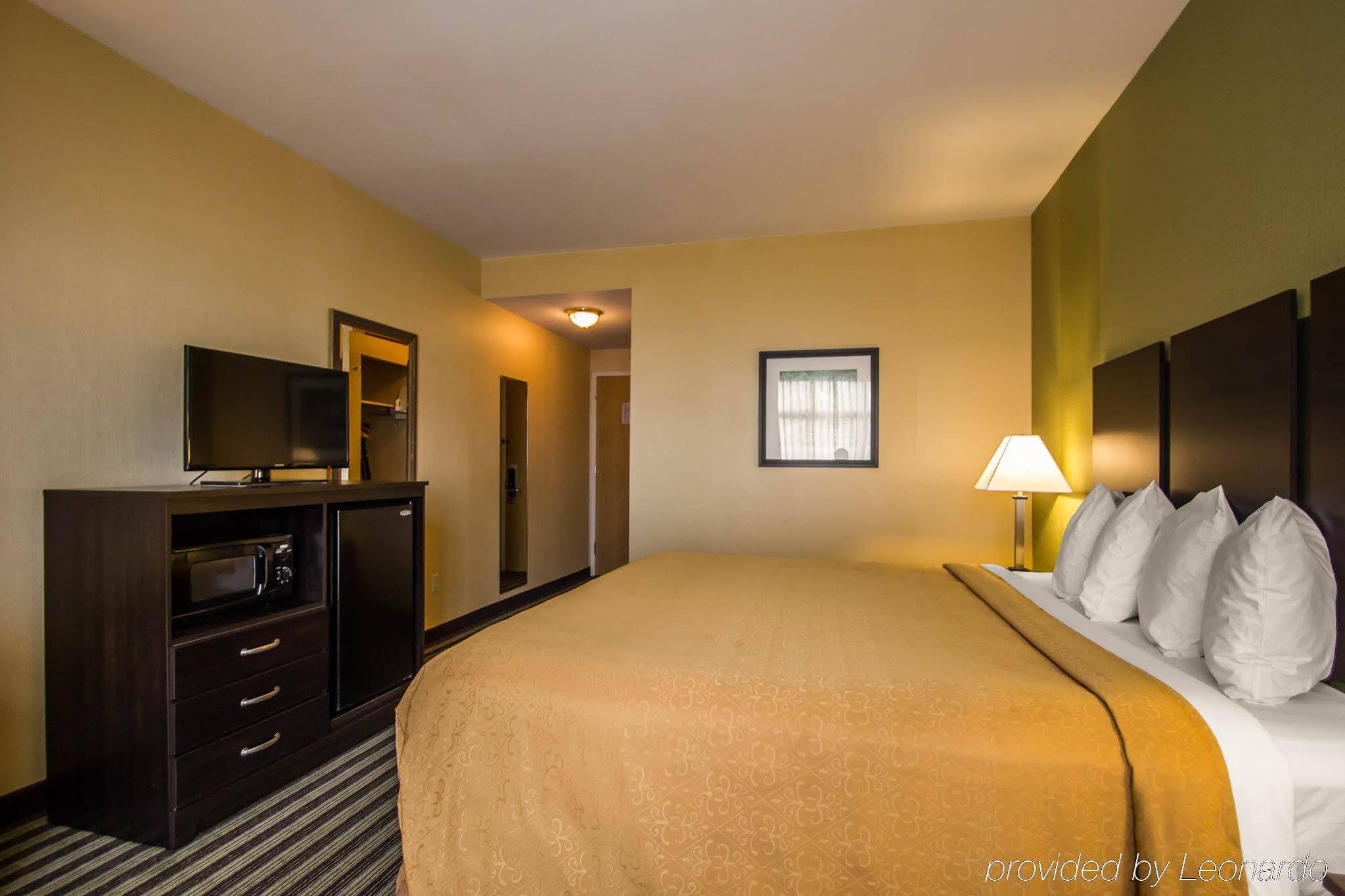 Quality Inn East Haven - New Haven Esterno foto
