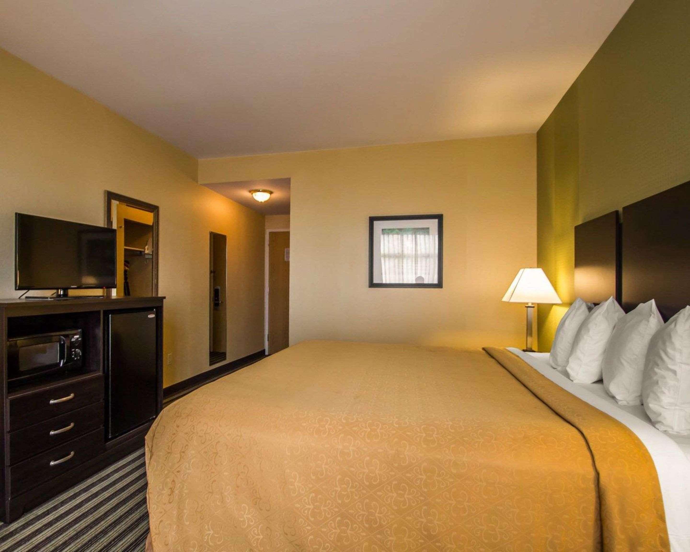 Quality Inn East Haven - New Haven Esterno foto