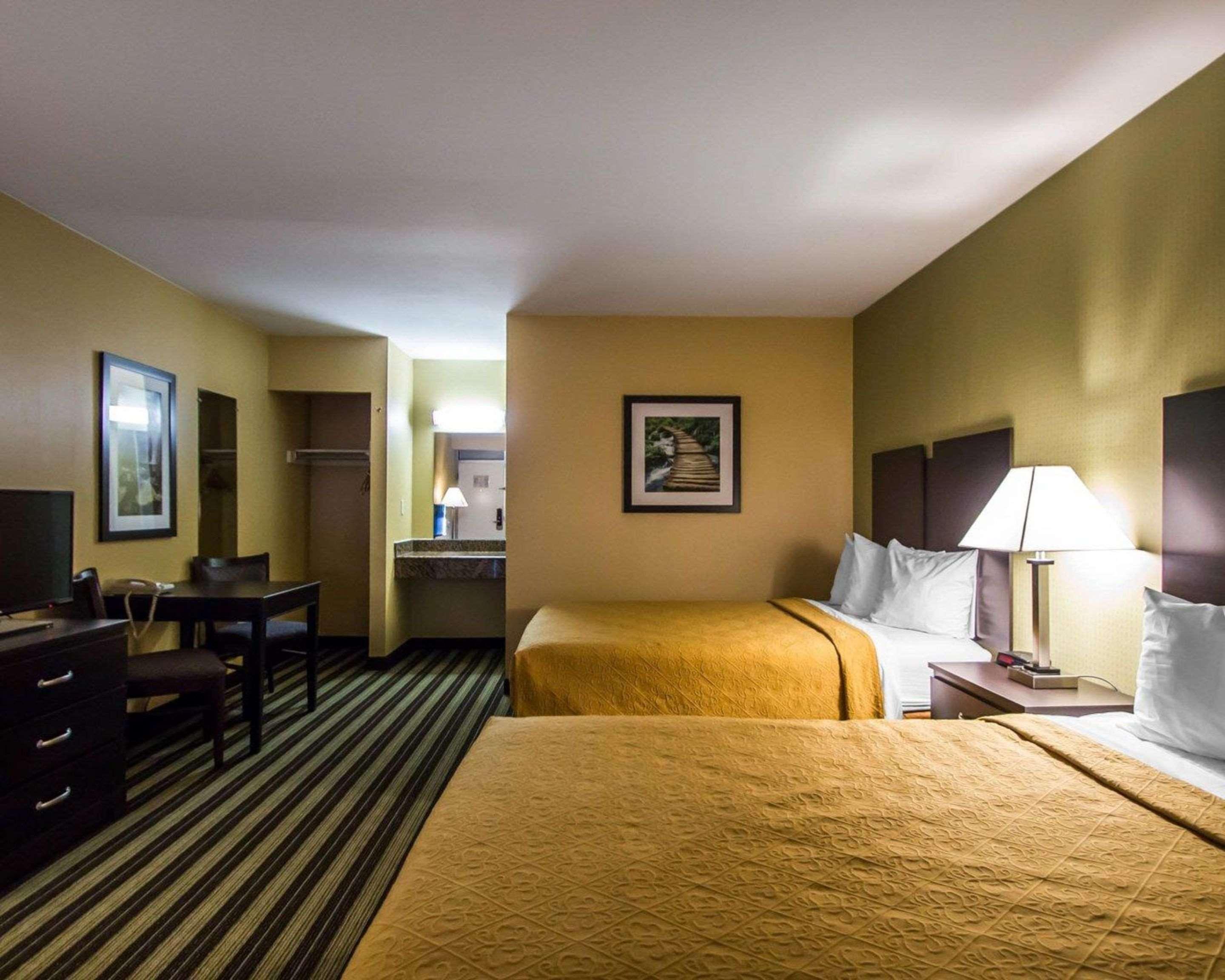 Quality Inn East Haven - New Haven Esterno foto