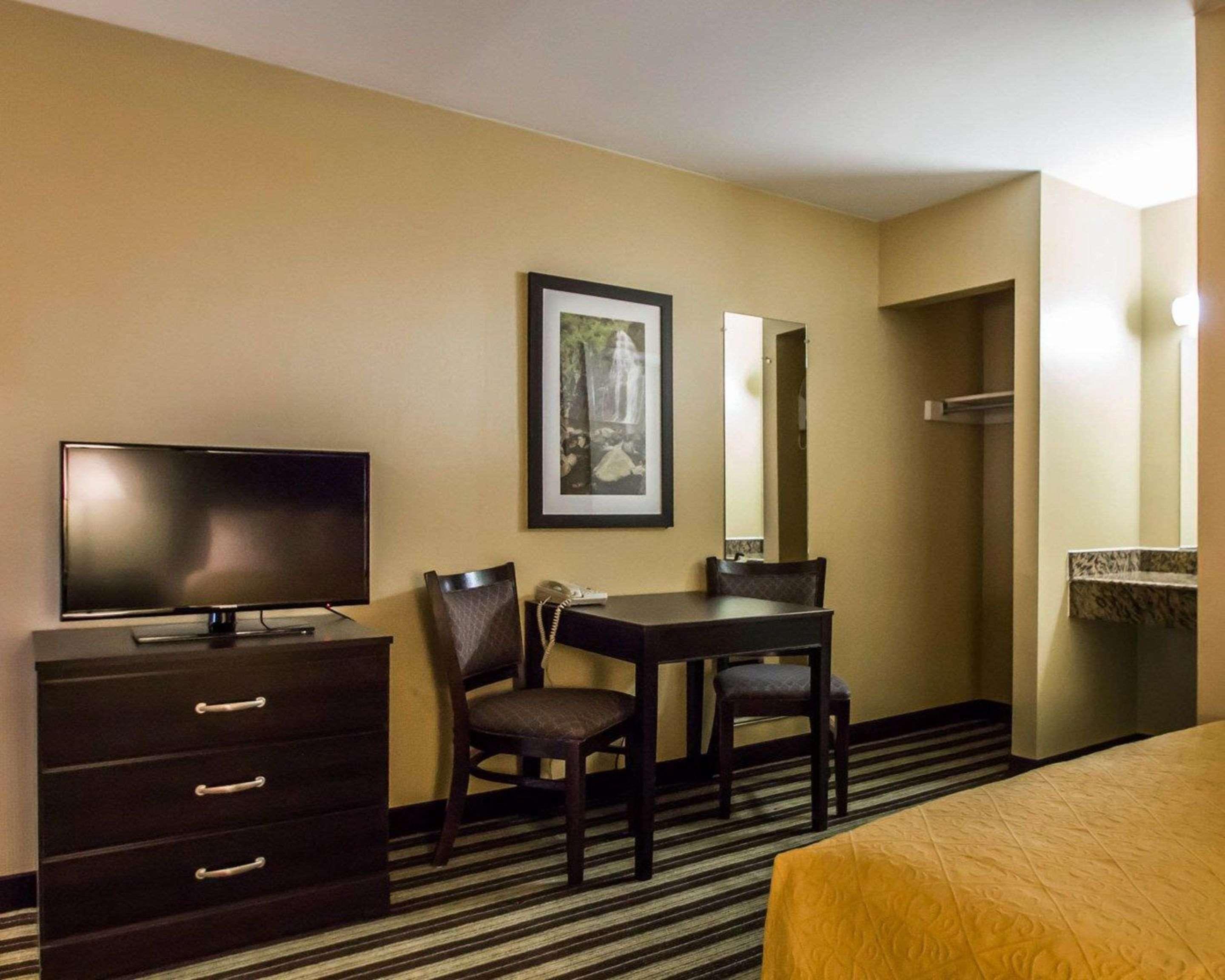 Quality Inn East Haven - New Haven Esterno foto