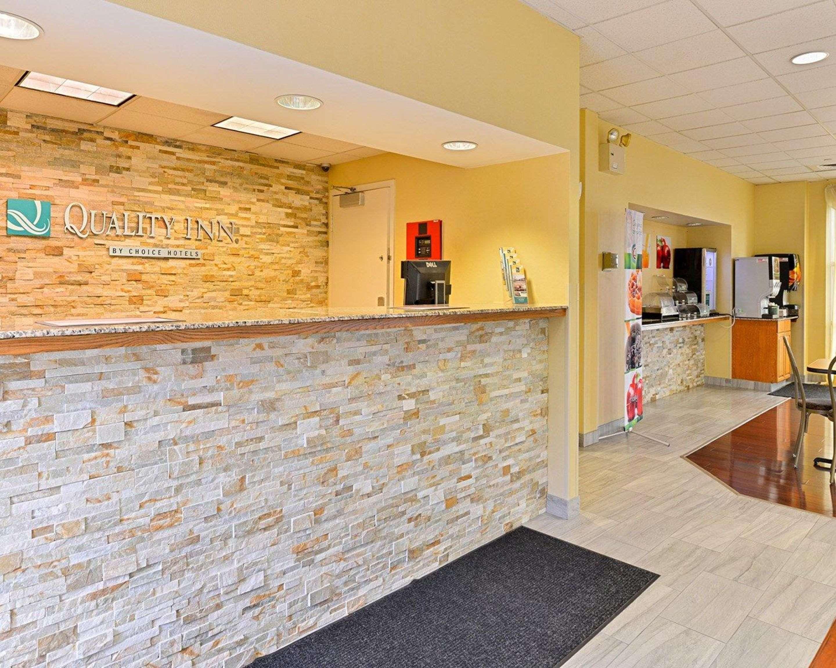 Quality Inn East Haven - New Haven Esterno foto