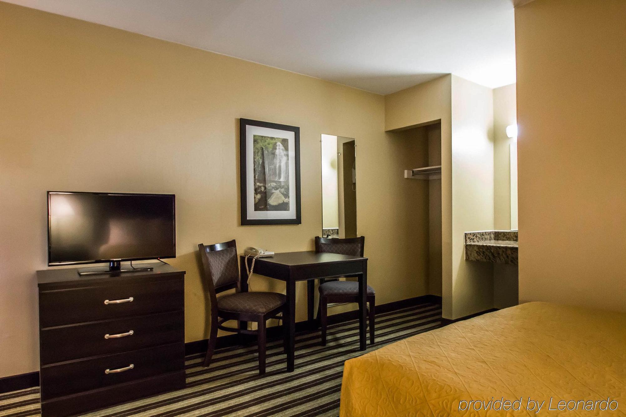 Quality Inn East Haven - New Haven Esterno foto