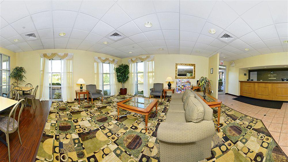 Quality Inn East Haven - New Haven Esterno foto